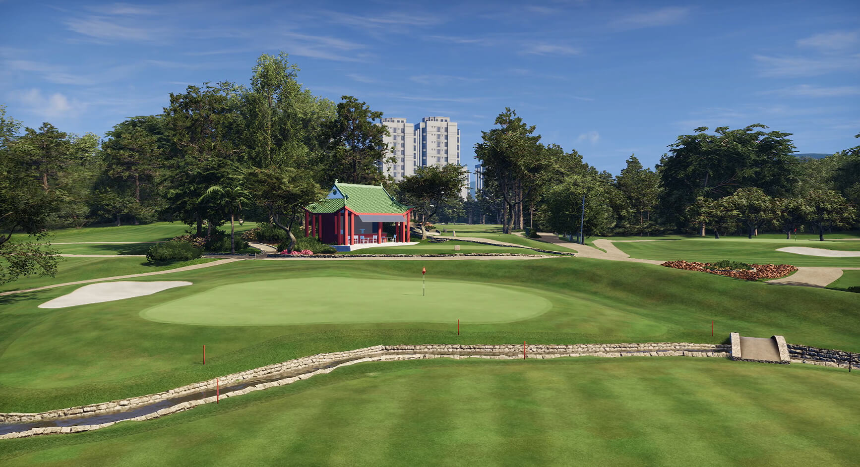 Hong Kong Golf Club golf course from Trackman Virtual Golf 3, with a green bunkers, and a small red building